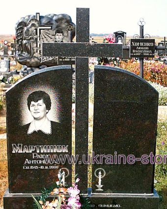 Гранитные памятники двойные