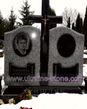 Подвійний пам'ятник із чорного та сірого граніту