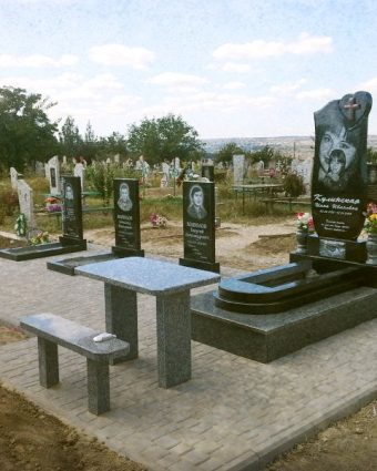 Памятники семейные на могилу