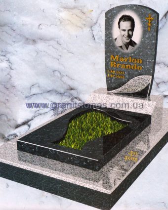 Гранітний пам'ятник комбінований